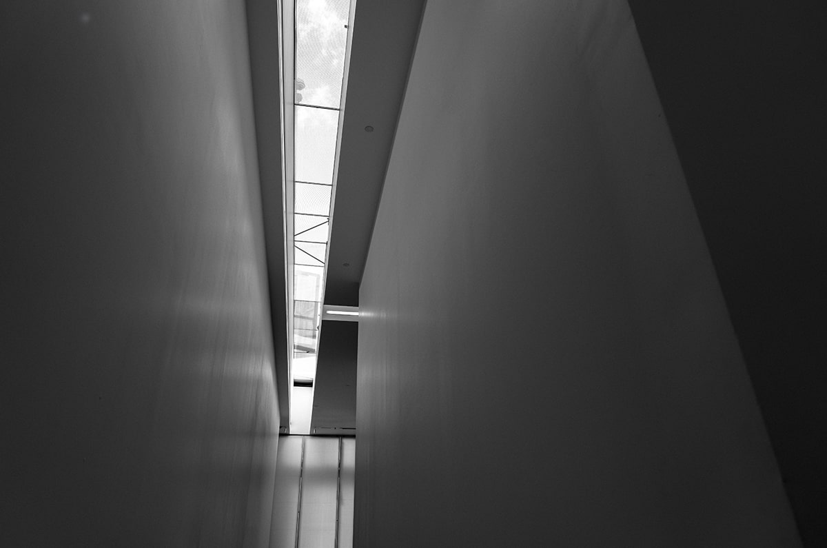 瓷器如何空运到欧洲去?中国出口企业安全运输指南